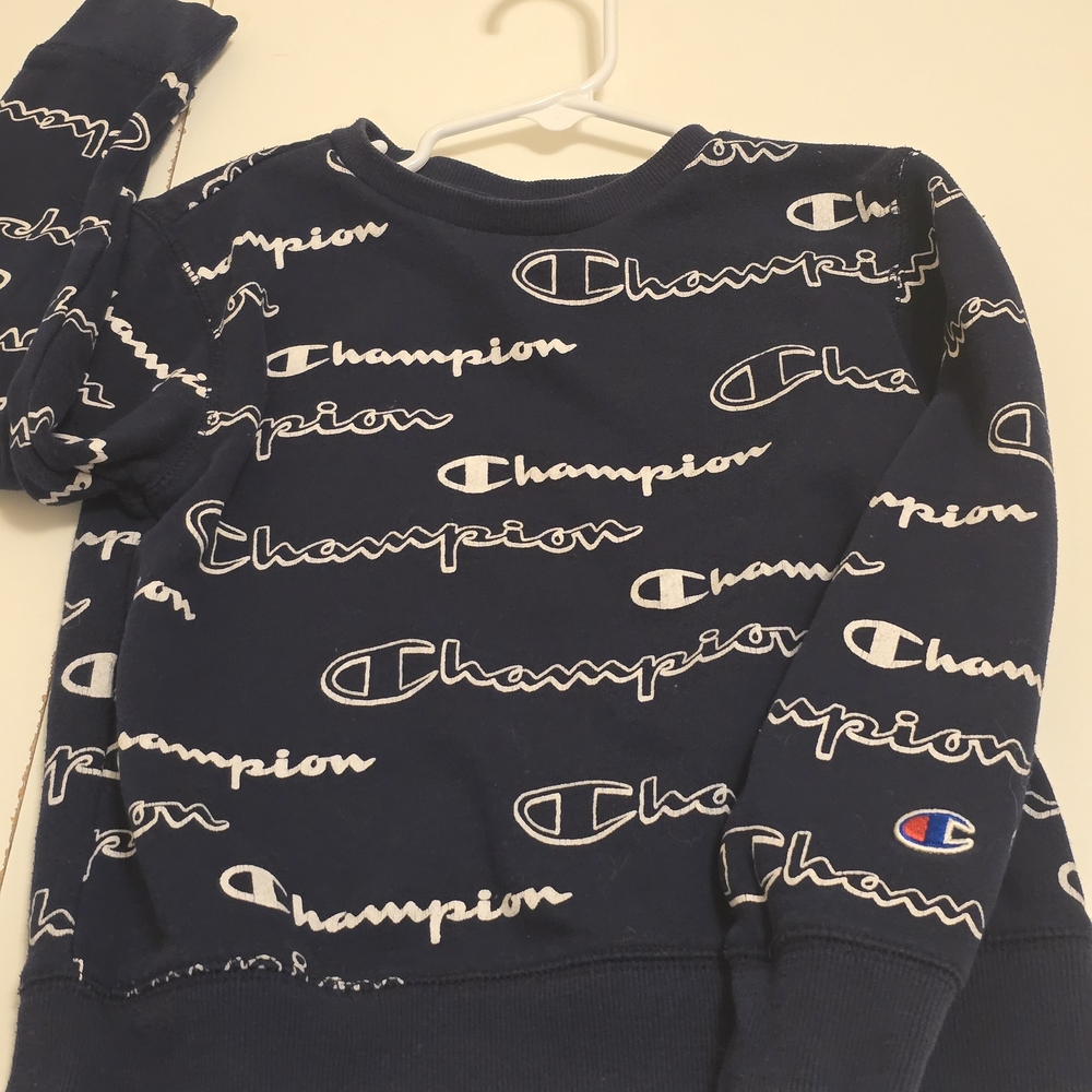 2/15 Champion Kids All-Over Logo Navy Sweatshirt